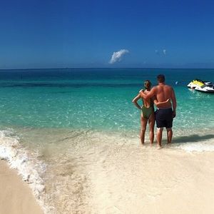 Meet your Posher, Hunter